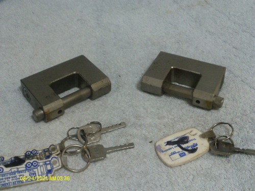 Set container locks with - set, of